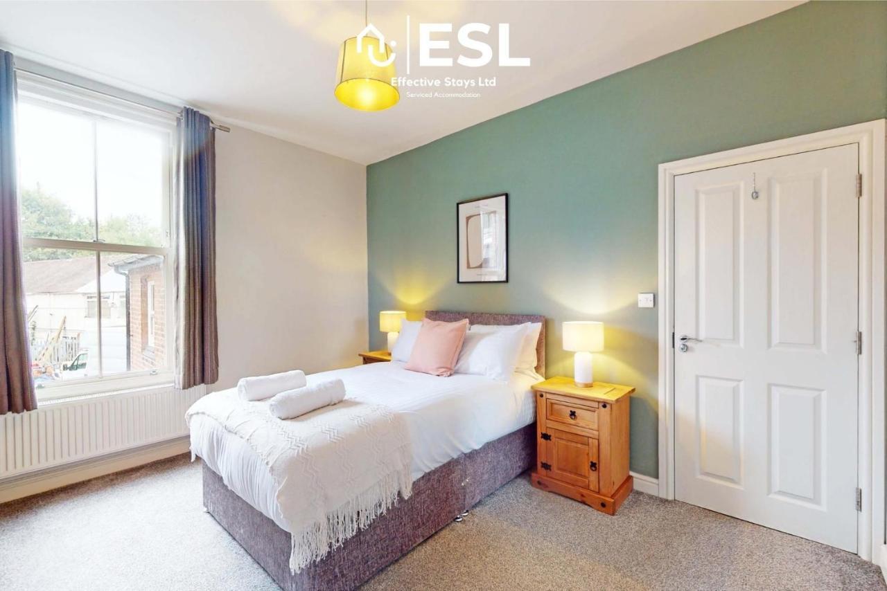 5 Bedroom House - Ideal For Groups & Contractors Shrewsbury Exterior photo